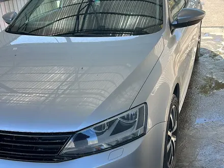 Volkswagen Jetta 2015 года за 6 500 000 тг. в Талдыкорган – фото 2