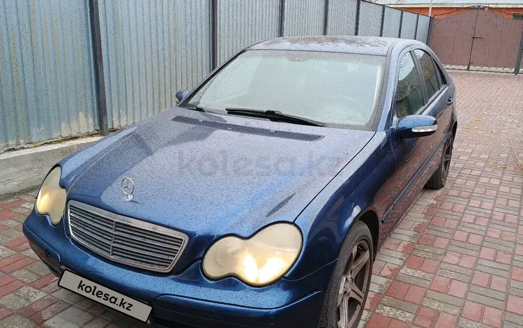 Mercedes-Benz C 180 2002 годаfor2 500 000 тг. в Алматы