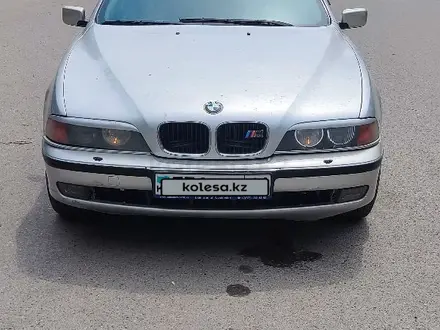 BMW 523 1997 года за 1 900 000 тг. в Алматы – фото 2