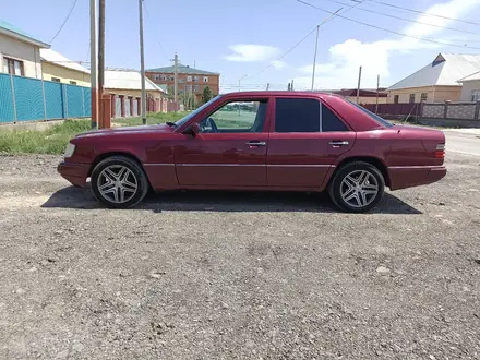 Mercedes-Benz E 220 1995 года за 2 300 000 тг. в Кызылорда – фото 7