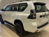 Toyota Land Cruiser Prado 2022 года за 31 000 000 тг. в Уральск