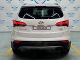 Hyundai Santa Fe 2014 года за 11 500 000 тг. в Алматы – фото 3