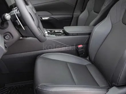 Lexus RX 350h F Sport Design 2026 года за 37 800 000 тг. в Семей – фото 4