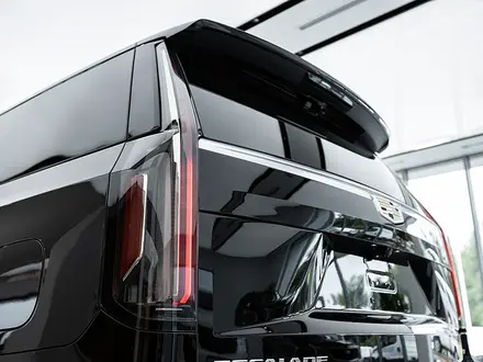 Cadillac Escalade Premium Luxury Platinum 2023 года за 89 000 000 тг. в Актау – фото 38