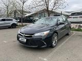 Toyota Camry 2017 года за 7 100 000 тг. в Актобе