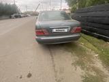 Mercedes-Benz E 200 1999 года за 2 500 000 тг. в Щучинск – фото 5