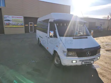 Mercedes-Benz Sprinter 2000 года за 4 000 000 тг. в Астана – фото 3