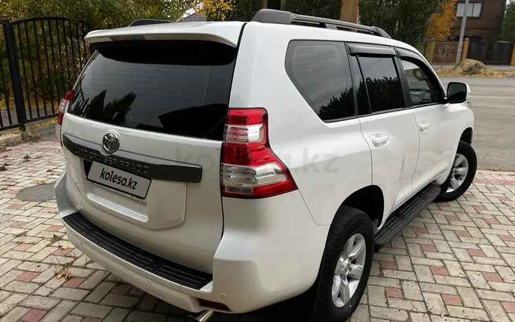 Toyota Land Cruiser Prado 2015 года за 16 800 000 тг. в Актобе