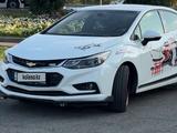 Chevrolet Cruze 2018 года за 7 800 000 тг. в Алматы – фото 3