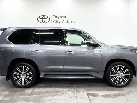 Lexus LX 570 2018 года за 40 950 000 тг. в Астана – фото 18