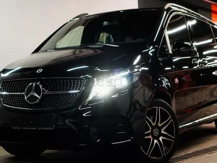 Mercedes-Benz V 300 2022 года за 75 000 000 тг. в Астана – фото 4