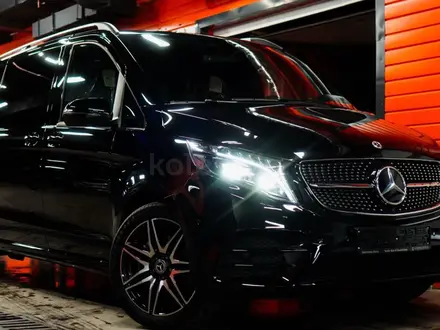 Mercedes-Benz V 300 2022 года за 75 000 000 тг. в Астана – фото 15
