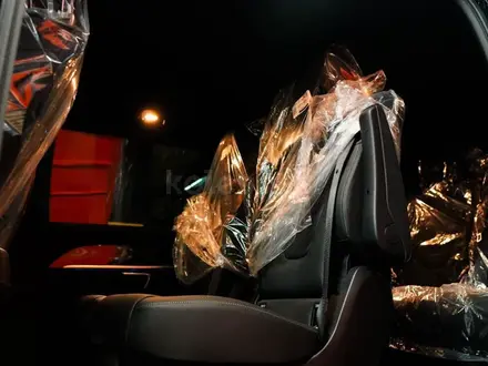 Mercedes-Benz V 300 2022 года за 75 000 000 тг. в Астана – фото 39