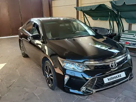 Toyota Camry 2017 года за 13 500 000 тг. в Тараз – фото 2