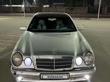 Mercedes-Benz E 230 1996 года за 1 800 000 тг. в Алматы
