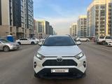 Toyota RAV4 2022 года за 17 900 000 тг. в Алматы