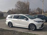 Toyota Sienna 2021 года за 28 000 000 тг. в Алматы