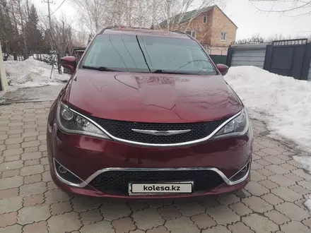 Chrysler Pacifica 2016 года за 17 000 000 тг. в Усть-Каменогорск – фото 2