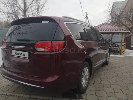 Chrysler Pacifica 2016 года за 17 000 000 тг. в Усть-Каменогорск – фото 4