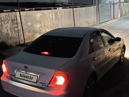 Toyota Camry 2005 года за 3 000 000 тг. в Актау – фото 4