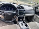 Toyota Camry 2012 годаүшін4 800 000 тг. в Актобе – фото 2