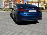 Hyundai Elantra 2017 года за 6 500 000 тг. в Шымкент – фото 4