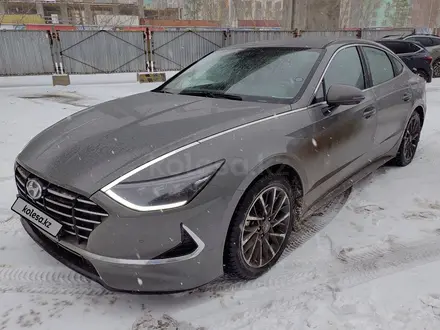 Hyundai Sonata 2023 года за 14 200 000 тг. в Астана