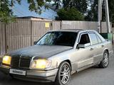 Mercedes-Benz E 260 1992 годаfor1 350 000 тг. в Караганда – фото 4