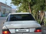 Mercedes-Benz E 260 1992 годаfor1 350 000 тг. в Караганда – фото 5