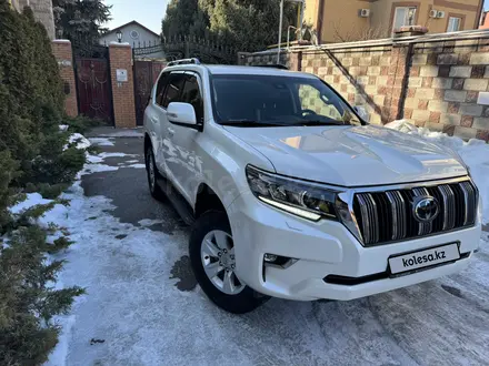 Toyota Land Cruiser Prado 2021 года за 26 000 000 тг. в Алматы – фото 2