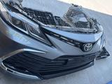 Бампер передний в сборе + ноускат Toyota Camry 75 ORIGINAL за 10 000 тг. в Алматы