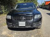Volkswagen Touareg 2004 годаүшін2 100 000 тг. в Алматы
