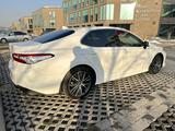 Toyota Camry 2022 года за 20 000 000 тг. в Алматы – фото 4