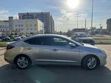 Hyundai Elantra 2019 года за 5 500 000 тг. в Уральск – фото 4