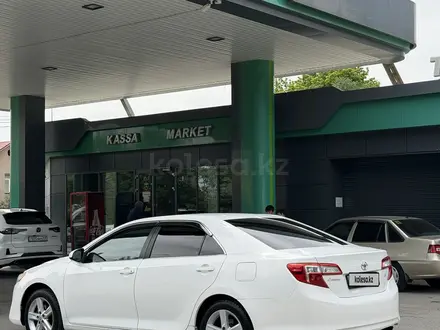 Toyota Camry 2014 года за 7 650 000 тг. в Шымкент – фото 4
