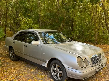 Mercedes-Benz E 240 1997 года за 2 350 000 тг. в Караганда – фото 6