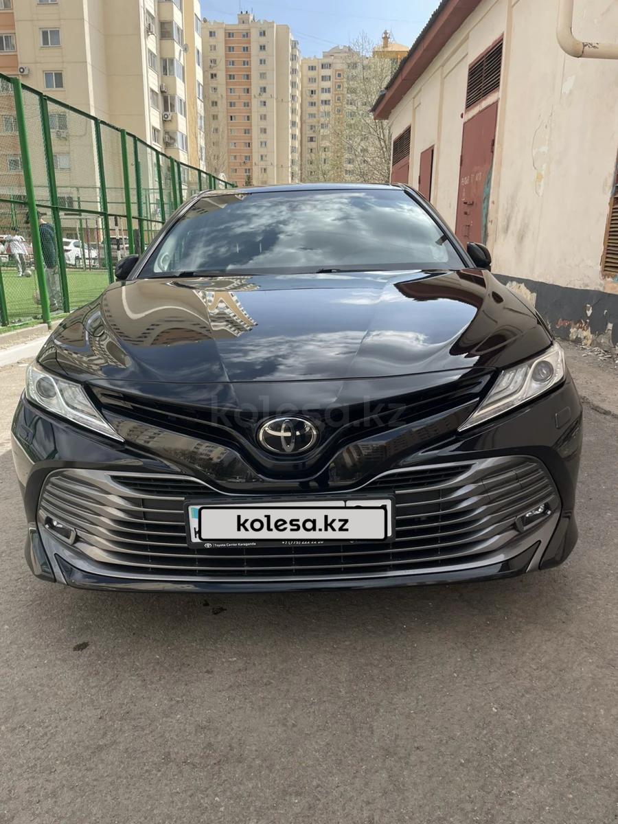 Toyota Camry 2018 г.