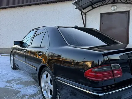 Mercedes-Benz E 320 2001 года за 5 500 000 тг. в Алматы – фото 4