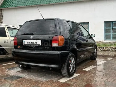 Volkswagen Polo 1996 года за 1 800 000 тг. в Тараз – фото 2