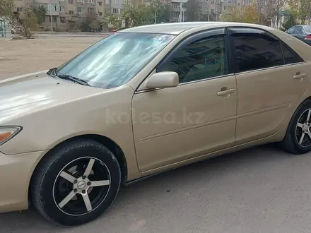 Toyota Camry 2003 года за 4 000 000 тг. в Актау – фото 2