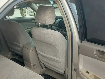 Toyota Camry 2003 года за 4 000 000 тг. в Актау – фото 6