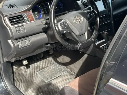 Toyota Camry 2016 года за 10 500 000 тг. в Караганда – фото 9