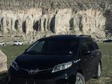 Toyota Sienna 2016 года за 13 000 000 тг. в Актау – фото 2