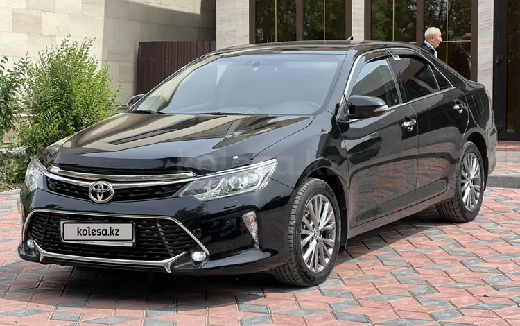 Toyota Camry 2018 года за 12 700 000 тг. в Семей
