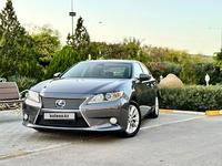 Lexus ES 300h 2013 года за 11 500 000 тг. в Актау