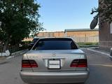 Mercedes-Benz E 320 1996 года за 3 000 000 тг. в Жезказган – фото 4