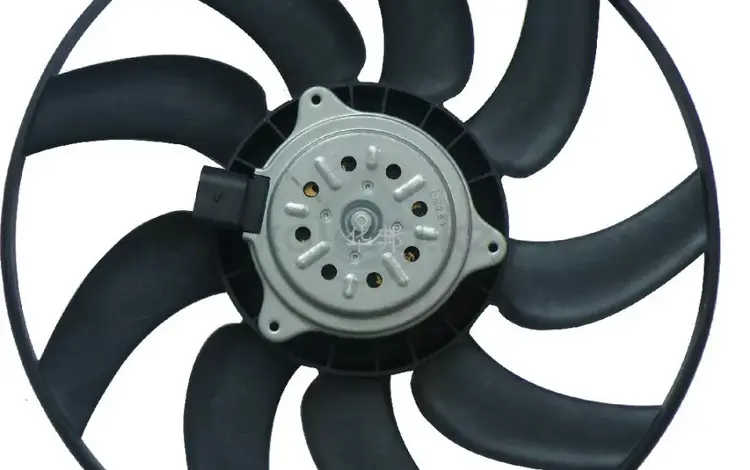 Вентилятор охлаждения радиатора правый Audi a6 (10-17)/(350 mm) за 23 000 тг. в Алматы