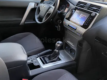 Toyota Land Cruiser Prado 2018 года за 25 500 000 тг. в Алматы – фото 2