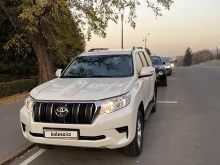 Toyota Land Cruiser Prado 2018 года за 25 500 000 тг. в Алматы
