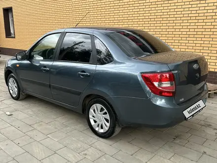 ВАЗ (Lada) Granta 2190 2015 года за 2 870 000 тг. в Актобе – фото 2